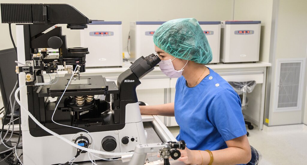 美国代孕机构：让不孕家庭圆梦 孩子带来新的希望