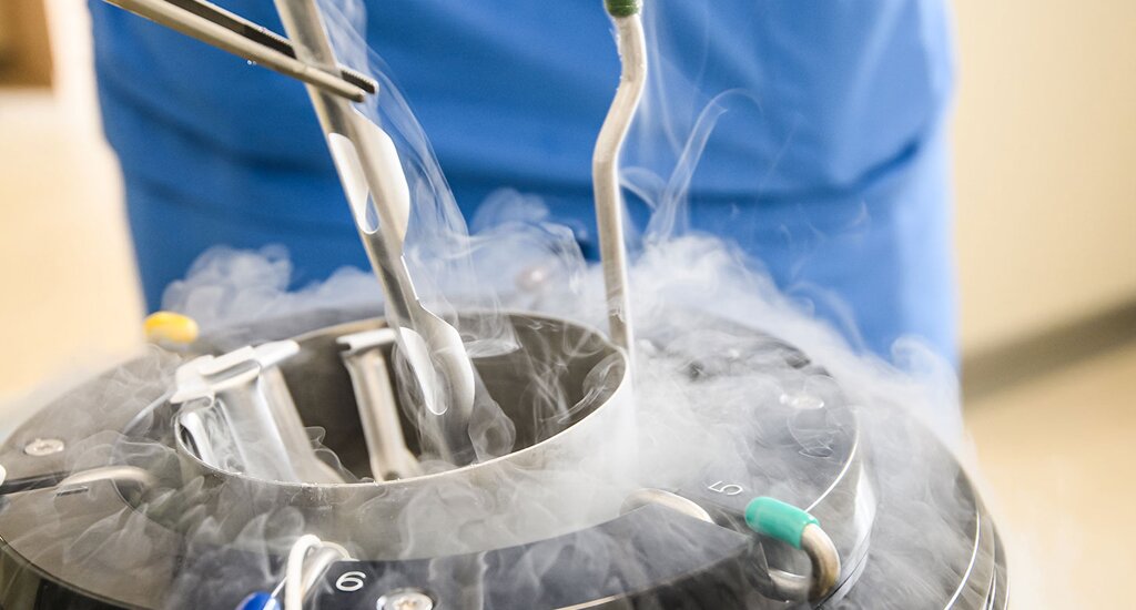 美国代孕公司：让母爱的光芒照进人生的黑夜